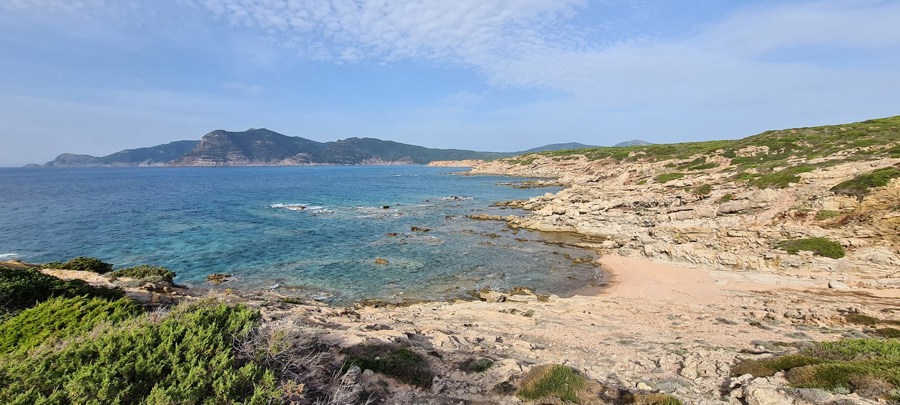 Spiaggetta a nord di Cala del Turco